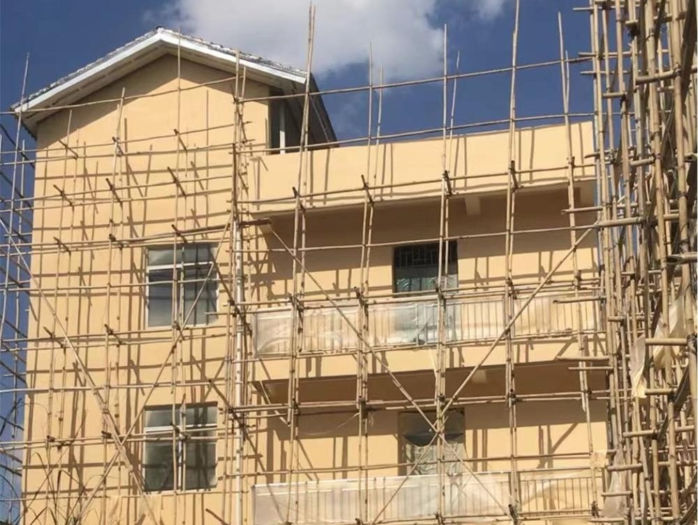 廣西鄉(xiāng)村風(fēng)貌改建工程邕寧區(qū)屯亮風(fēng)貌工程選用金洋真石漆